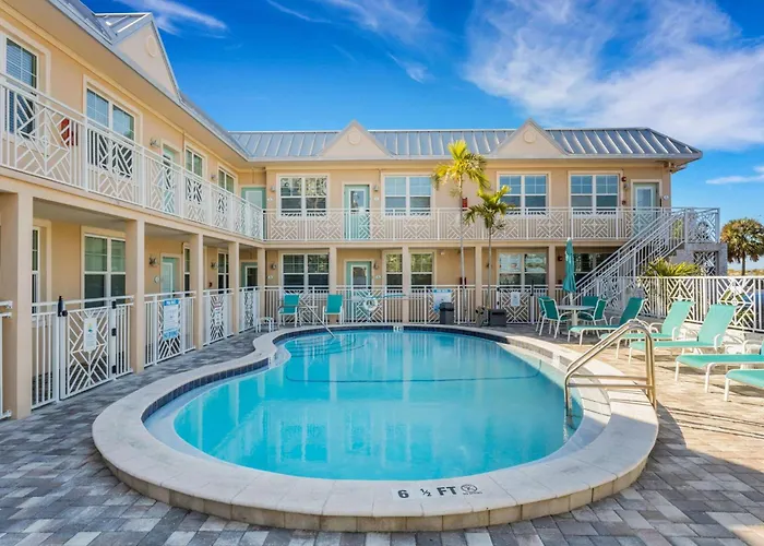 Resort Clearwater #106 *